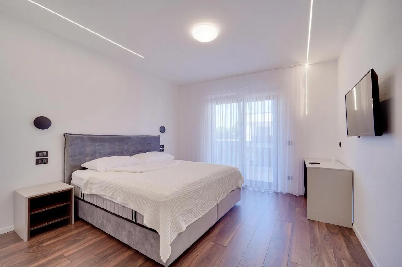 Funtana Villas An Der 1 Reihe Vom Meer