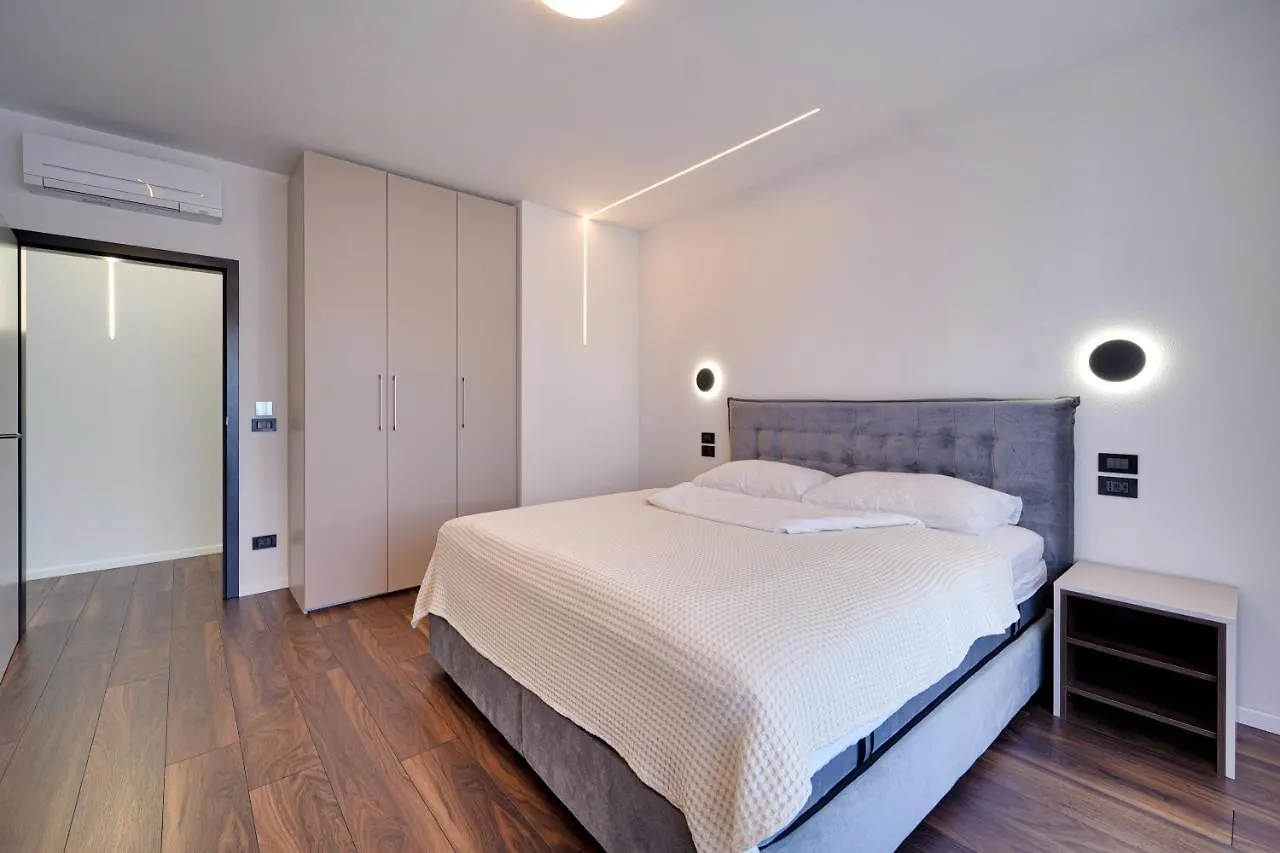 Funtana Villas An Der 1 Reihe Vom Meer